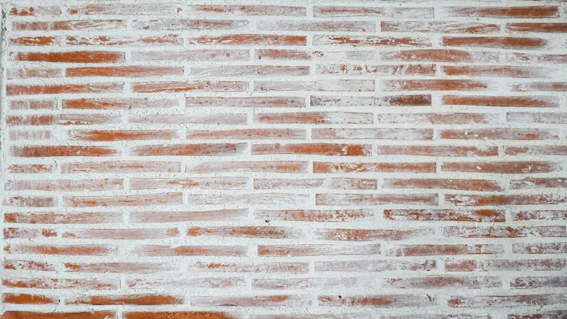 Usar pasta de dente para a limpeza dos rejuntes pode ser uma opção válida (Magda Ehlers/Pexels)