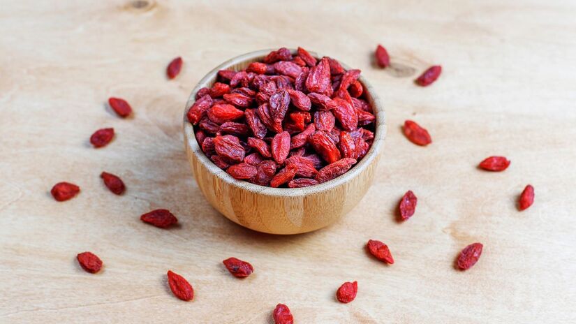 Auxílio no controle da glicemia: pode ajudar a regular o açúcar no sangue, sendo útil para pessoas com diabetes tipo 2
