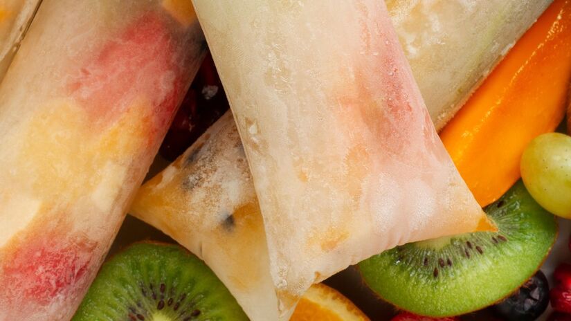 Adicione uma colher de sopa de chia ou linhaça à receita. Você aumenta o teor de fibras e ácidos graxos, tornando a sobremesa ainda mais nutritiva e funcional/Freepik