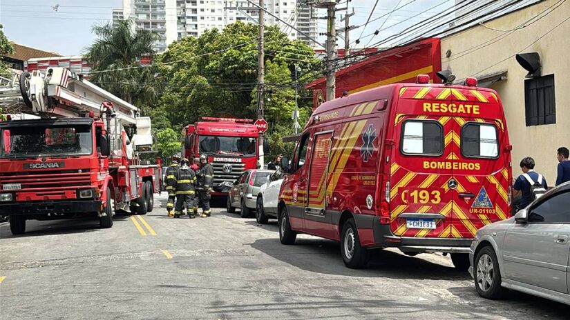 Outras autoridades ligadas à saúde, como o Samu, e à segurança pública, como a Polícia, também estão presentes na ocorrência. Até o momento, não há informações sobre a presença de vítimas/ Jonatas Oliveira - DL