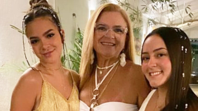 Débora usou os stories para relatar sua frustração com a postura das filhas / Reprodução/Instagram