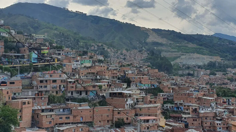 Medellín foi citada como modelo de inovação social e tecnológica / Wikimedia Commons