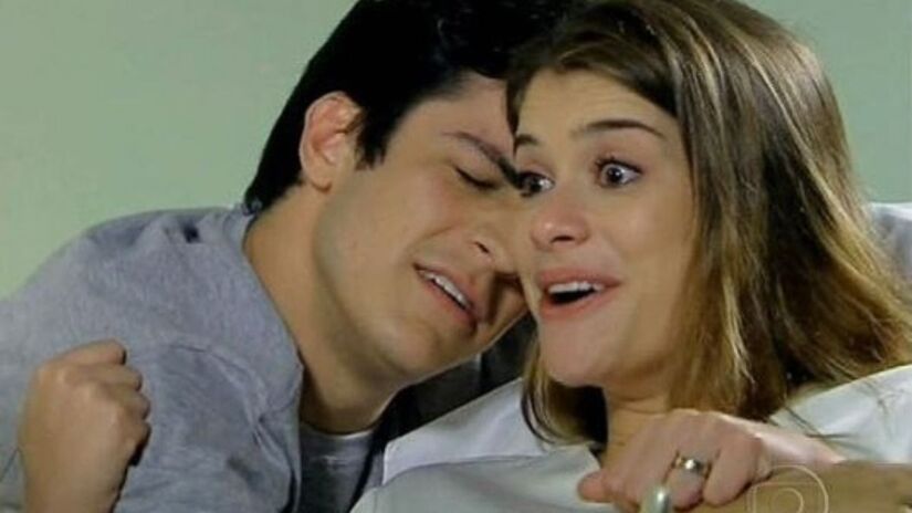 'Viver a Vida' estreou com o desfile da top model Helena (Taís Araújo) na praia de Búzios/Reprodução/Globo