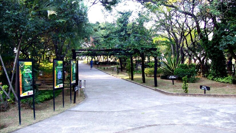 Parque Ecológico Jardim Piratininga oferece área verde para lazer e preservação ambiental em Osasco / BêS/Wikimedia Commons
