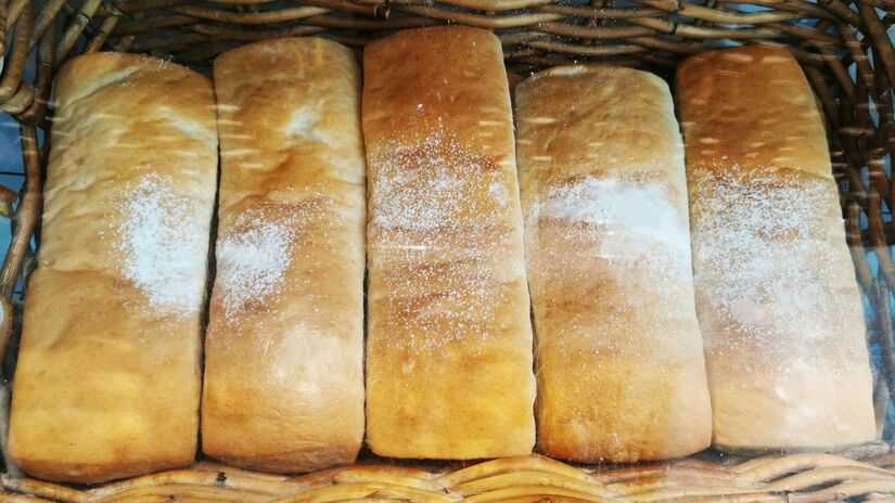 Como é feito com ovos e queijo creme, o Pão Nuvem se encaixa nas dietas low carb, sendo rico em proteínas e gorduras saudáveis, com baixíssima contagem de carboidratos/Unsplash