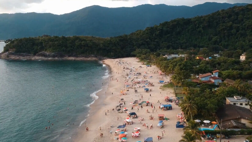 Paúba mantém um clima de vila litorânea que atrai visitantes em busca de silêncio / Reprodução/YouTube errei