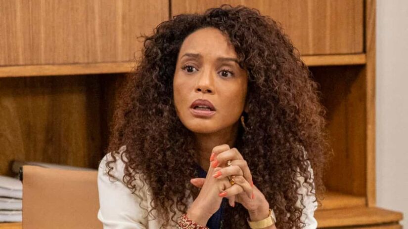 Sua vida é marcada pela luta para criar a filha, Maria de Fátima, e pela crença de que é possível vencer no Brasil sendo íntegra/Reprodução/Globo