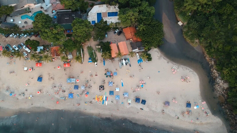 O cenário reforça a identidade do local: um refúgio perfeito para desacelerar / Reprodução/YouTube errei