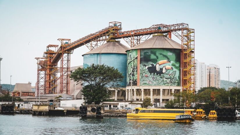 Em constante modernização, o Porto de Santos avança em digitalização, gestão sustentável e expansão da capacidade operacional para atender à demanda crescente / Divulgação/APS