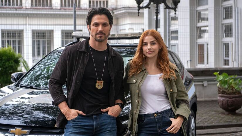 Paulinho (Rômulo Estrela) e Juquinha (Gabriela Medvedovsky) em 'Três Graças' / Reprodução/Globo