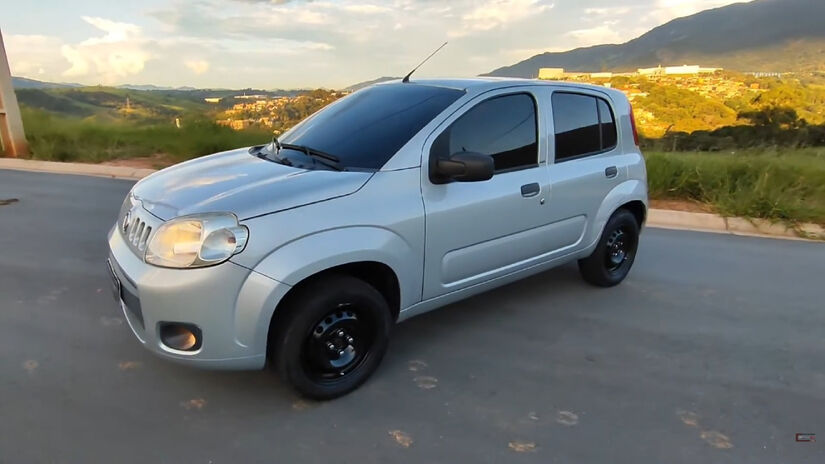 Fiat Novo Uno 2014 1.0/1.4 / Reprodução/Youtube/Consultor Carro