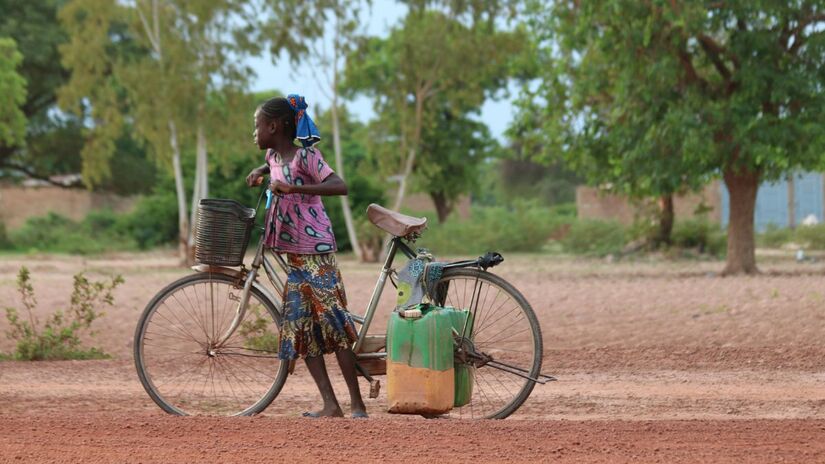 28&ordm;  Burkina Faso: Mais de dois milhões de pessoas estão deslocadas devido à violência extremista. A crise humanitária se intensifica com a fragilidade da segurança, deixando milhões sem abrigo ou meios para reconstruir suas vidas/ Murat Kahraman/Pexels
