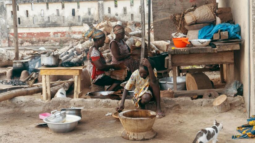 23&ordm;  Gana: Antes visto como promissor, Gana enfrenta hoje um colapso econômico que levou grande parte da população a considerar a emigração como única alternativa/ Seyiram Kweku/Pexels