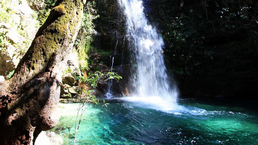 Cavalcante  Conhecida pelas águas cristalinas e cachoeiras impressionantes, a cidade é opção para um Réveillon longe das multidões/ Adelano Lázaro/Wikimedia Commons