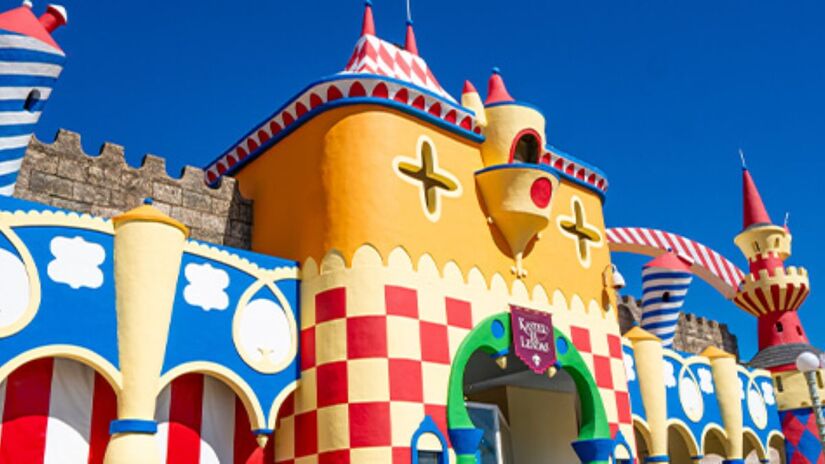 O Kastel di Lendas, faz parte das atrções infantis, ele leva as famílias por uma viagem encantada pelas lendas brasileiras, ideal para todas as idades/ Divulgação Hopi Hari