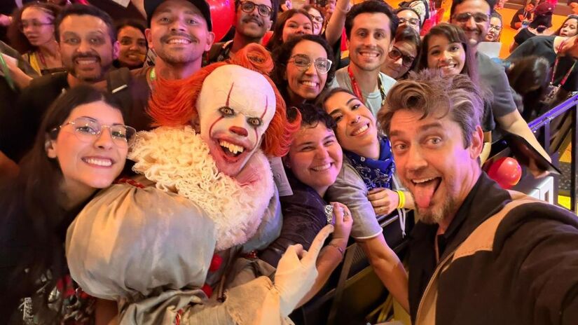 Andy Muschietti, diretor dos dois filmes de 'It - A Coisa' (Umtremgeekso/Instragram/Reprodução)