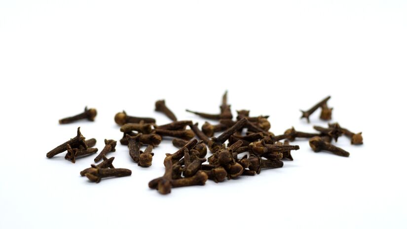 Sa&uacute;de bucal (combate bact&eacute;rias, alivia dores de dente e previne c&aacute;ries e gengivite) / Pixabay