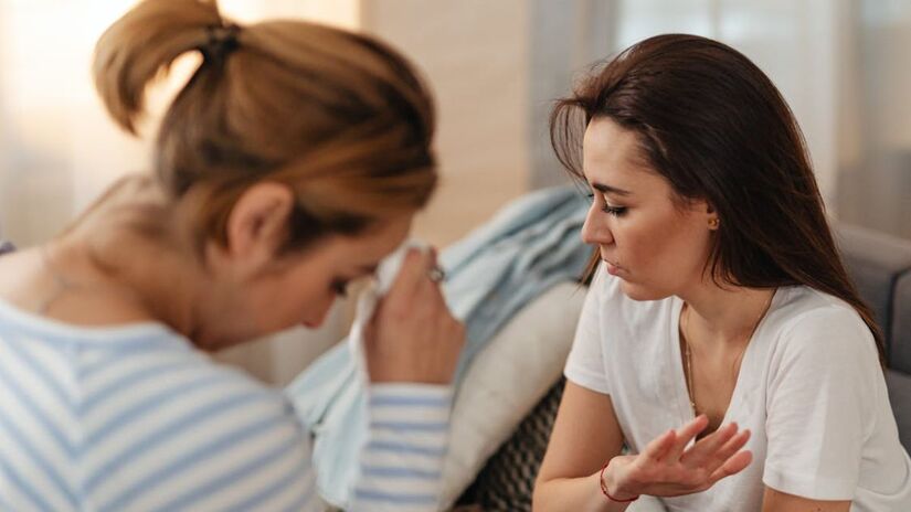 Essa expressão, se usada em excesso e em situações onde ela não era necessária, demonstra uma fraqueza emocional por parte de quem a profere (Karola G/Pexels)