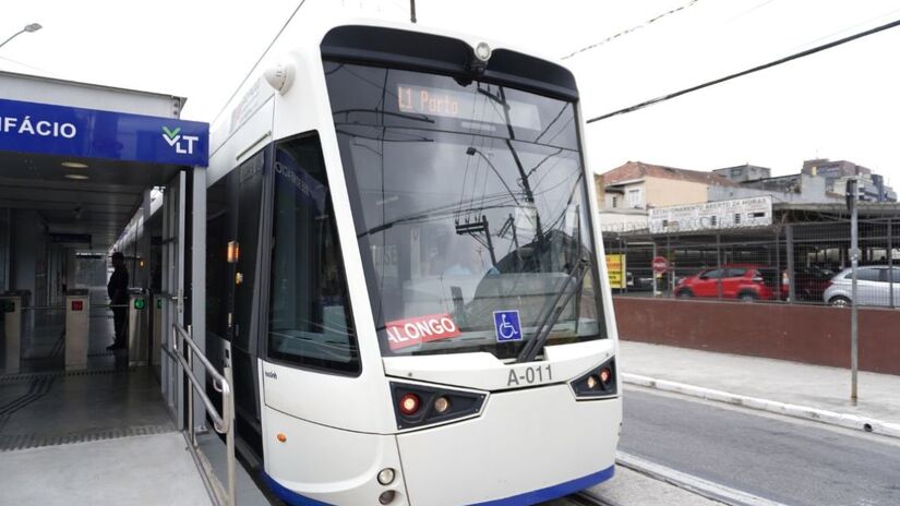Neste per&iacute;odo inicial, o p&uacute;blico usou o novo trecho de oito quil&ocirc;metros sem pagar tarifa at&eacute; o dia 15 de dezembro, de segunda a s&aacute;bado (Renan Lousada/DL)