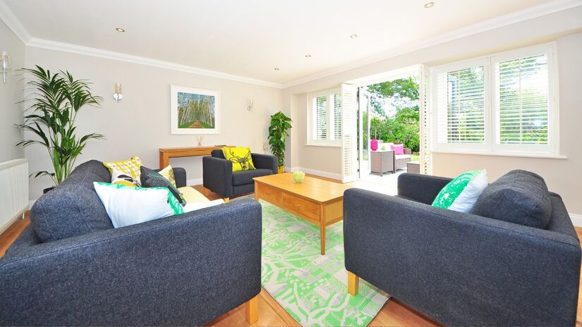 Uma casa adaptada ao calor protege móveis e estruturas contra danos causados pelo excesso de temperatura / Pixabay