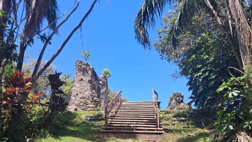 As Ruínas do Abarebebê, em Peruíbe, preservam parte fundamental da história do Brasil e seguem abertas para visitação neste final de ano. / Márcio Ribeiro (DL)