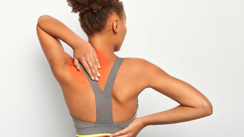 Alívio de dores musculares e articulares, especialmente em quadros de tensões crônicas, reumatismo e artrite/ wayhomestudio/Freepik