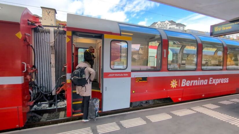 O Bernina Express é uma das ferrovias alpinas mais importantes do mundo e integra o Patrimônio Mundial da Unesco / Reprodução Youtube/Elizabeth Werneck