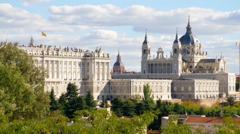 Madrid  Capital espanhola atrai brasileiros com celebrações tradicionais e programação intensa na noite de Ano-Novo/ jsogo/Wikimedia Commons