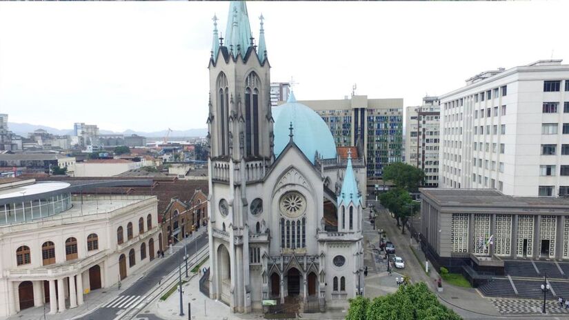 A proximidade com o verão e a chegada de turistas impulsionam a valorização dos preços neste período do ano