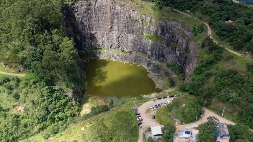 A área apresenta riscos devido ao isolamento e à pouca infraestrutura