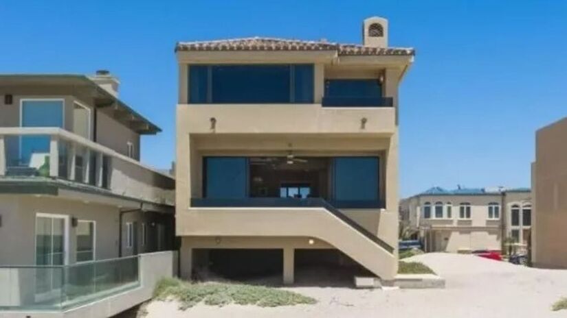 Dave Grohl, mesmo tendo conquistado status histórico no rock, nunca se comportou como / Foto: Zillow / loveproperty.com / Reprodução