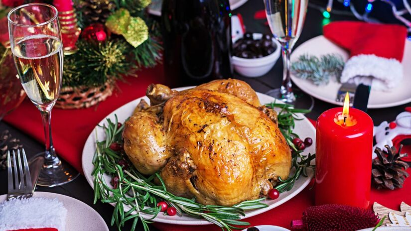 A ave, originária do México, conquistou a Europa e virou prato de destaque nas festas/ timolina/Freepik