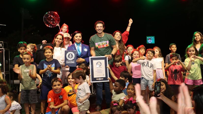 A atra&ccedil;&atilde;o est&aacute; localizada em frente ao Lago Igap&oacute; 2 um ponto tur&iacute;stico importante da cidade