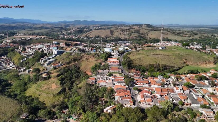 A certificação segue normas internacionais ligadas ao WCCD e à ONU