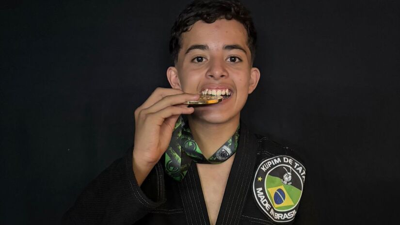 As lutas podem ser vencidas por pontos, vantagem ou finalização, quando o adversário desiste diante de uma chave ou estrangulamento/Divulgação