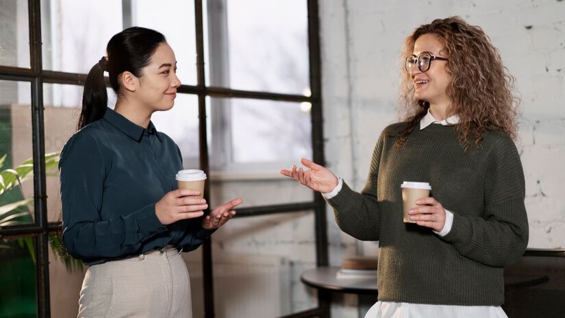 Empatia e boa comunicação fortalecem vínculos sociais / Freepik 