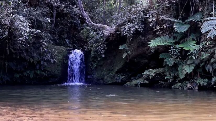 A entrada da Gruta do Carimbado foi fechada oficialmente em 2011 por órgãos ambientais visando a segurança dos turistas e a proteção do local