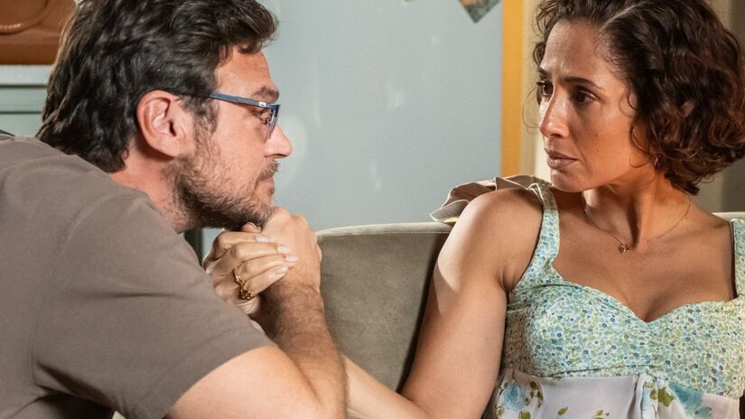 Hudson acompanha Ellen em seu retorno à capital após descobrir a herança deixada para Sofia  Globo/ Estevam Avellar