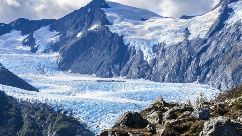 Com 2,7 °C de aquecimento, apenas 20% das geleiras atuais devem sobreviver até 2100. /Getty