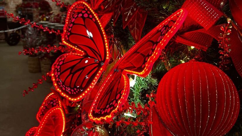 Especialistas apontam que o Natal de 2025 reforça a busca por ambientes acolhedores e personalizados. Reprodução/ Yasmin Spiegel