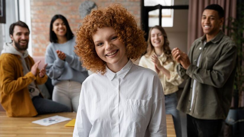 Nascidos em abril demonstram gentileza por meio do apoio firme e do incentivo discreto/ Freepik