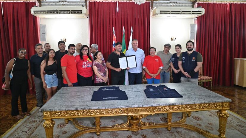 Cada carrinho poderá oferecer até 15 guarda-sóis e 60 cadeiras, com identificação padronizada. Foto: Henrique Teixeira 