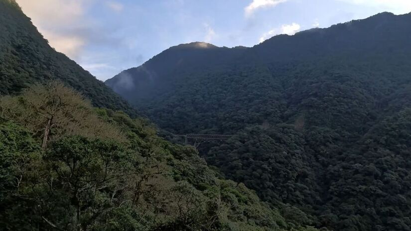 O passeio completo de ida e volta dura cerca de oito horas