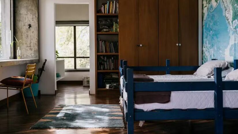 A arquitetura da casa segue o estilo 'tree house', tendência mundial em projetos ecológicos /Divulgação. 