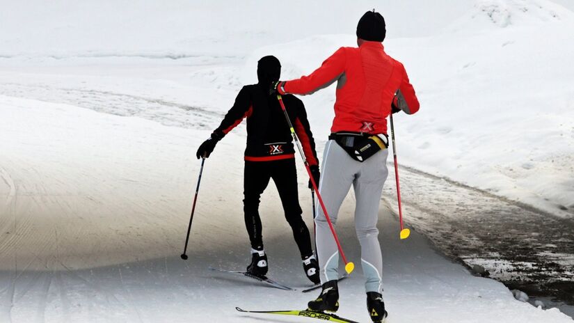 A temporada de esqui no KitzSki vai de novembro a abril, com neve garantida devido à tecnologia de produção artificial / Pixabay 