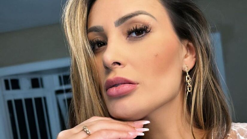 A influenciadora disse que seu anúncio será diferente de tudo que já foi feito por ela (Reprodução/Instagram)