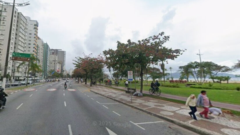 A cada manhã, o movimento surge com pessoas correndo ou pedalando / Reprodução/Google Street View