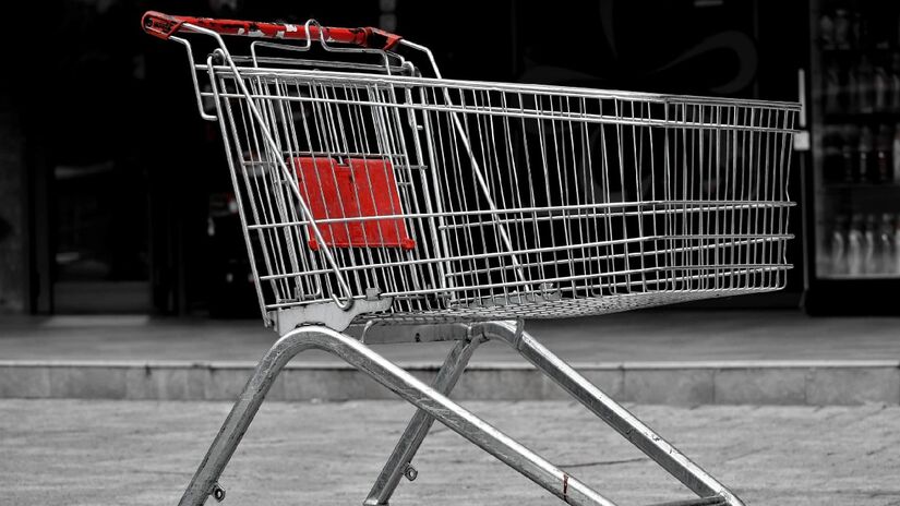 Supermercados europeus come&ccedil;am a substituir carrinhos tradicionais por modelos com pagamento digital via QR Code e NFC