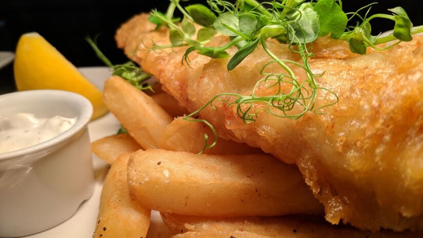 Mix de folhas verdes com molho pesto: a op&ccedil;&atilde;o ideal para quem busca uma harmoniza&ccedil;&atilde;o de abr&oacute;tea com foco em dieta low carb / Pixabay