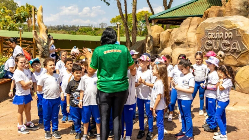 Gruta da Cuca, ambientada como o covil da personagem / Divulgação/Parque Sítio do Picapau Amarelo